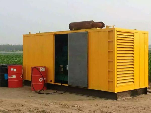 岳塘安装新的水冷式机油散热器密封件有哪些注意事项？