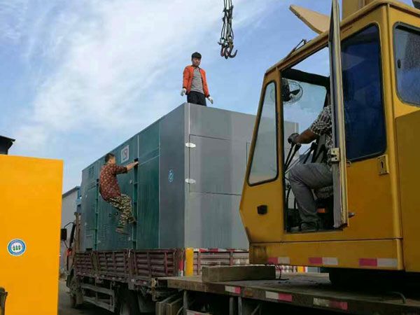 岳塘更换水冷式机油散热器密封件的操作流程是怎样的？